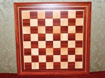 african-paduak-&-maple-chess-board_3