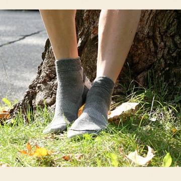 maggies-organic-wool-urban-trail-ankle-sock-black_3