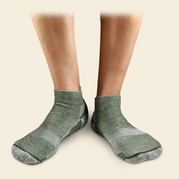 maggies-organic-wool-urban-trail-ankle-sock-green_2