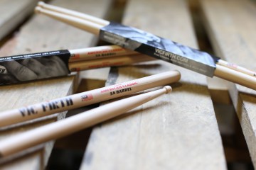 vic-firth-wood-5a-+-5abarell_2